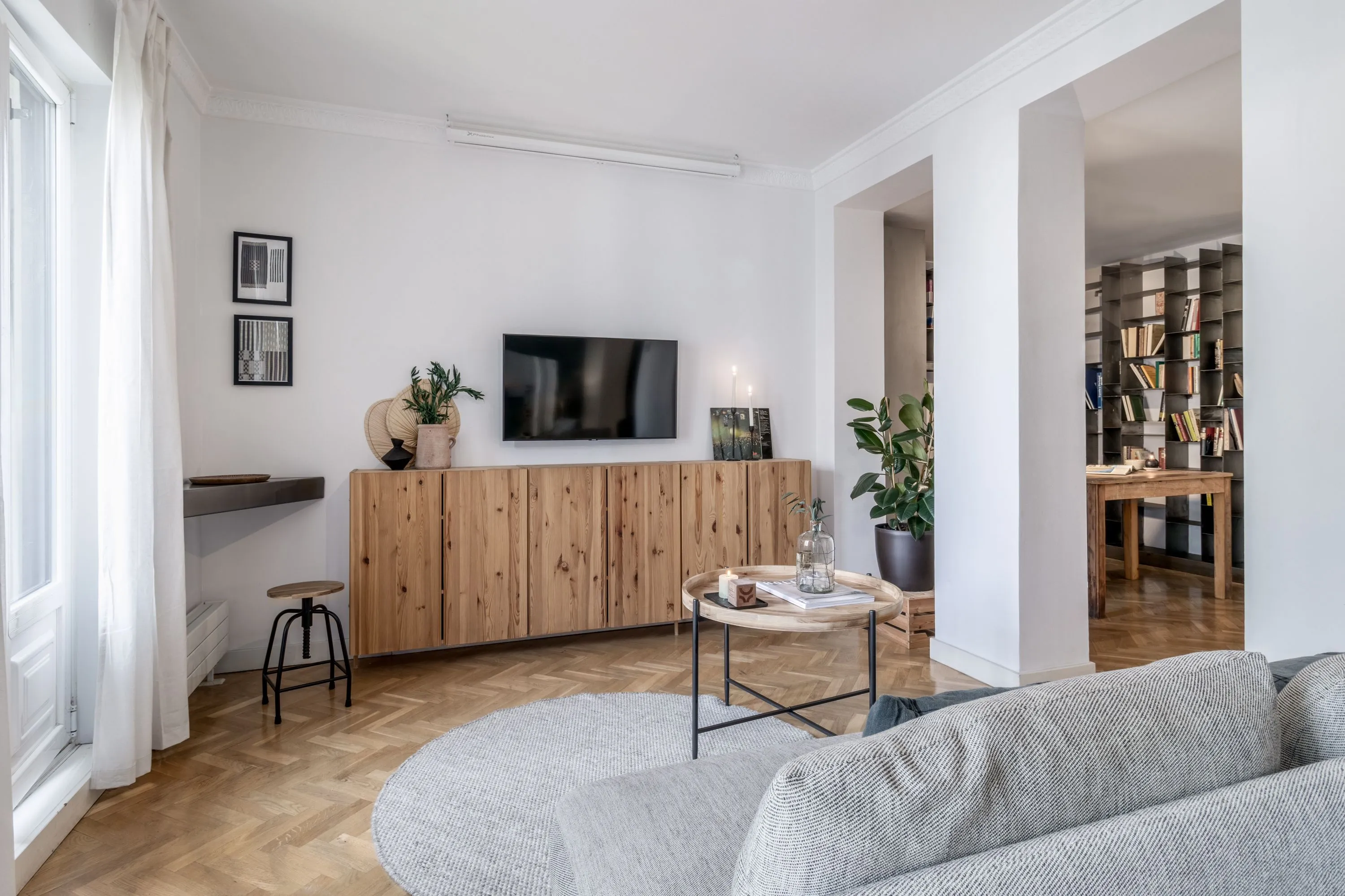 Trendy Madrid Flat With High-speed Fiber & Pro Home Office For Digital Nomads #3