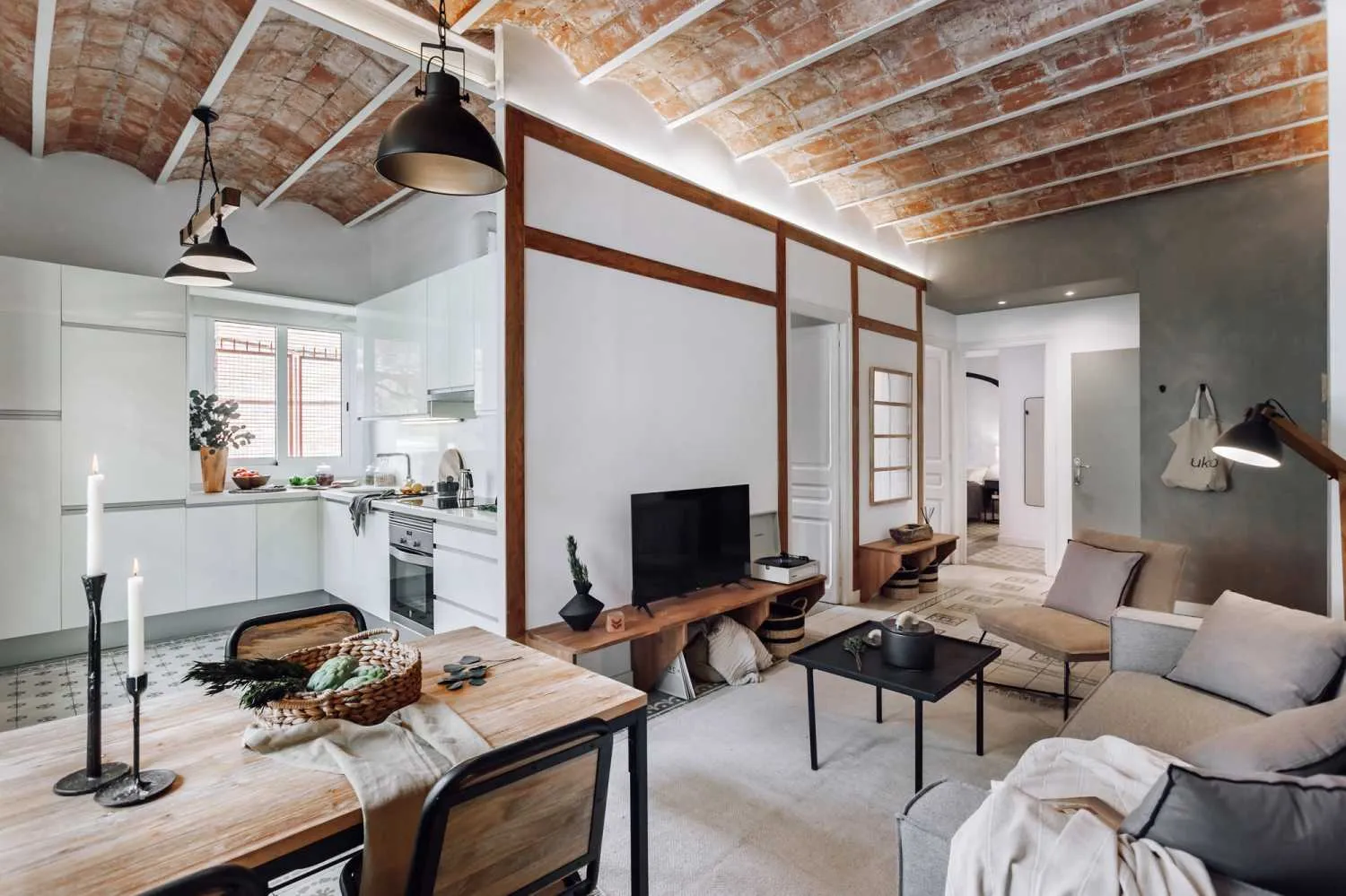 Spacious Barcelona Flat With Pro Video & Audio Setup For Remote Work Enthusiasts #5