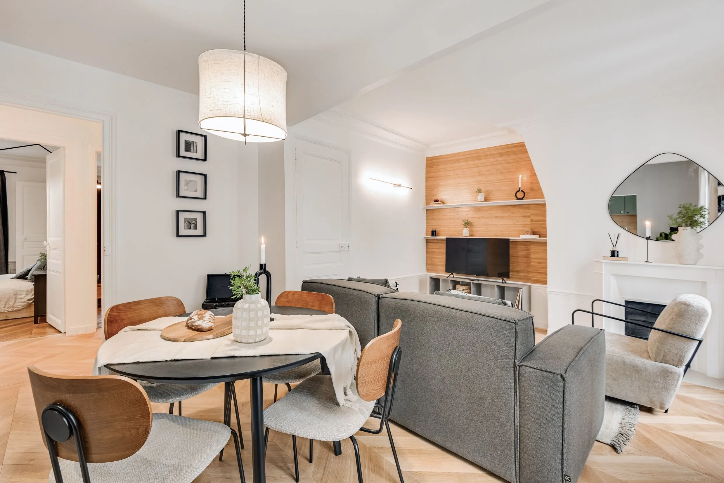 Stylish 62m2 Paris Flat With High-speed Fiber & Professional Home Office Setup #3