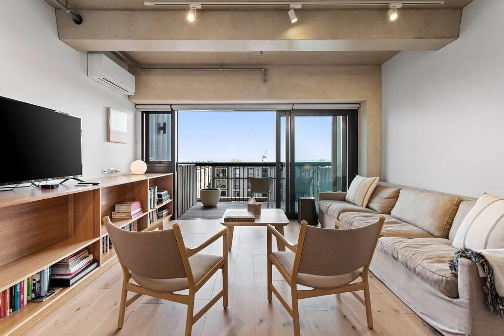 Grafton Premium Flat - Efficient 1br, Dedicated Home Office, Fast Wifi & Parking