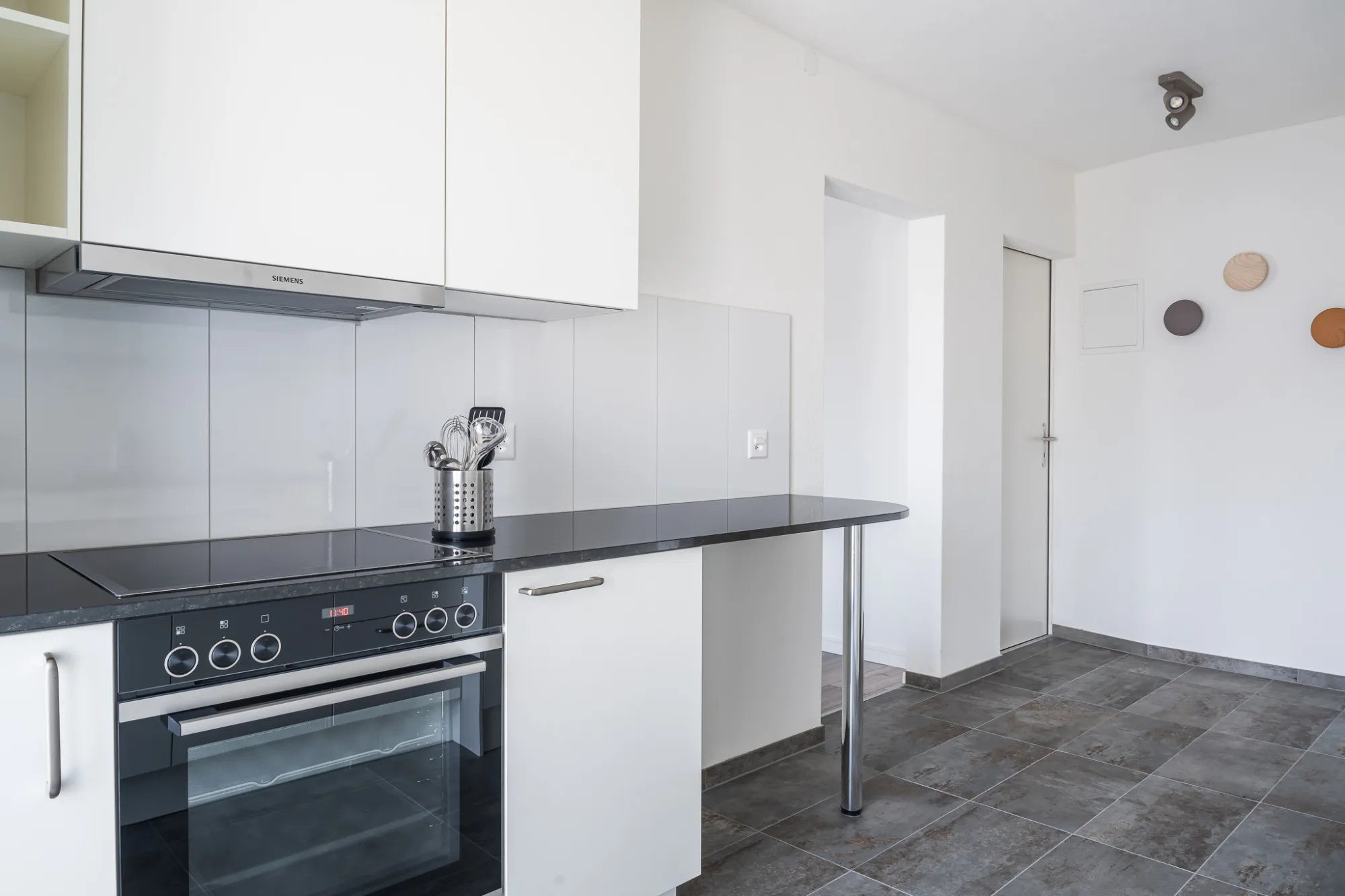 Sleek 47m2 Basel Flat With Dedicated Home Office For Remote Work #2