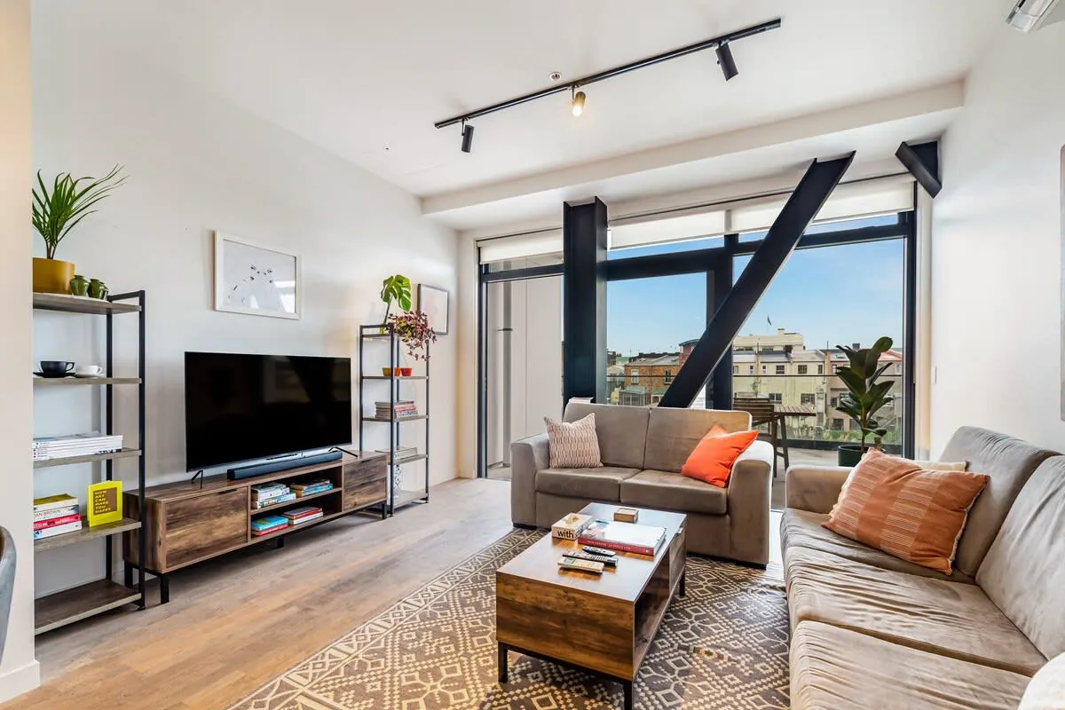 Impressive Intimate Flat In Auckland - Work-from-home Ready With Dedicated Desk & Fast Wifi