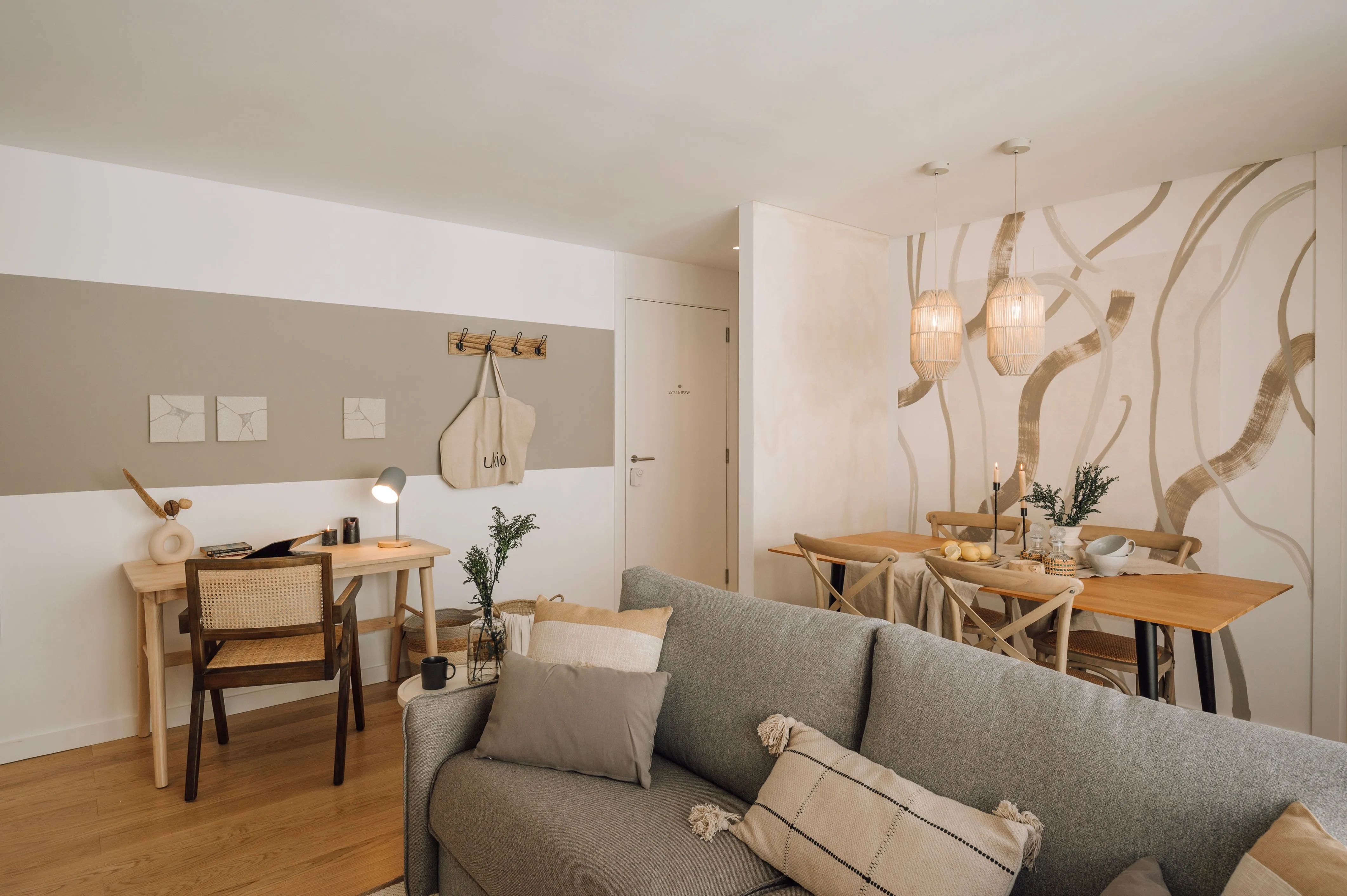 Contemporary Lisbon Flat With Gigabit Internet & Pro Monitors For Digital Nomads #2