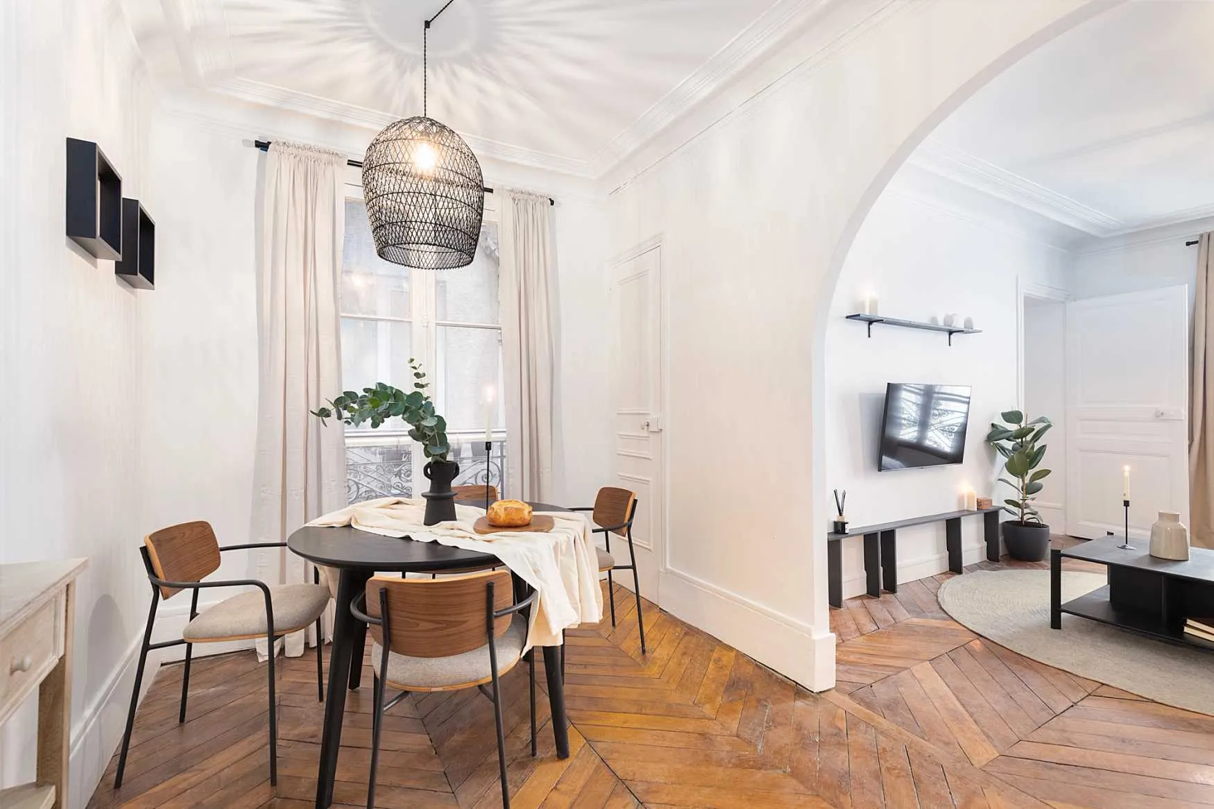 Impressive Paris Flat With Ultra-fast Wifi And Dual Monitors For Digital Nomads #5