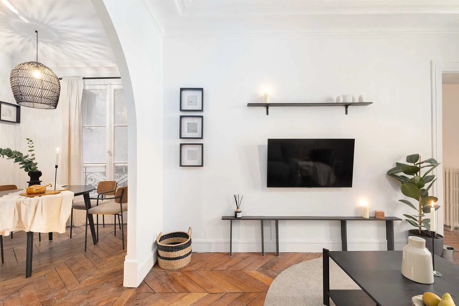 Impressive Paris Flat With Ultra-fast Wifi And Dual Monitors For Digital Nomads #4
