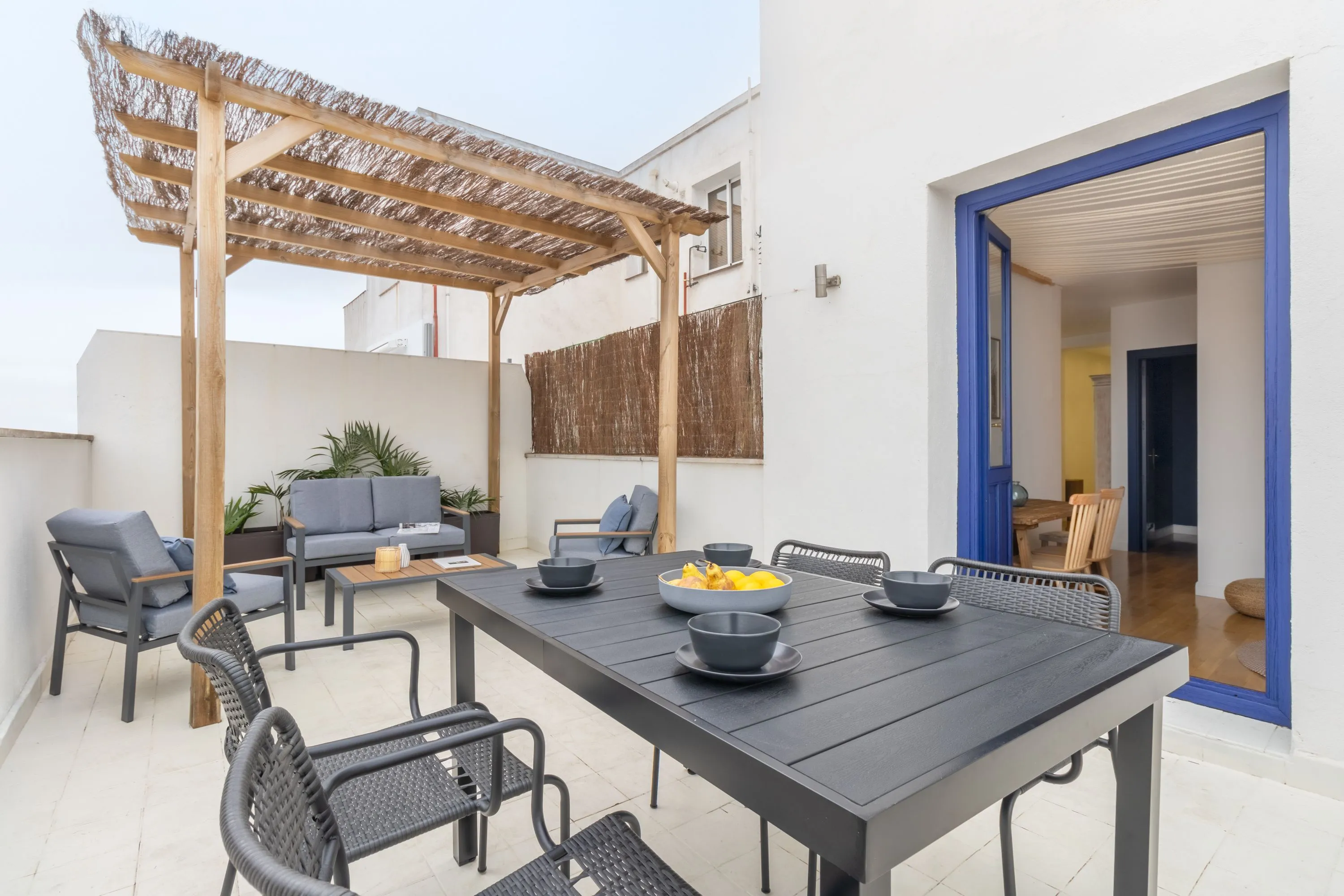 Upscale Madrid Flat With Ultra-fast Wifi And Premium Home Office Setup #3