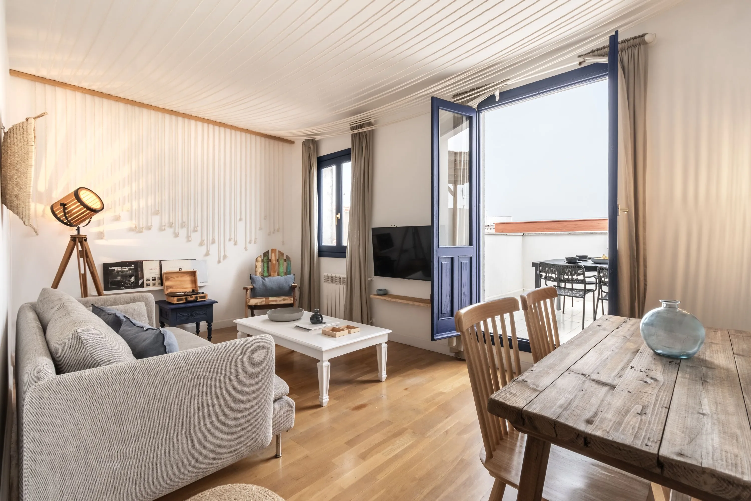 Upscale Madrid Flat With Ultra-fast Wifi And Premium Home Office Setup #4