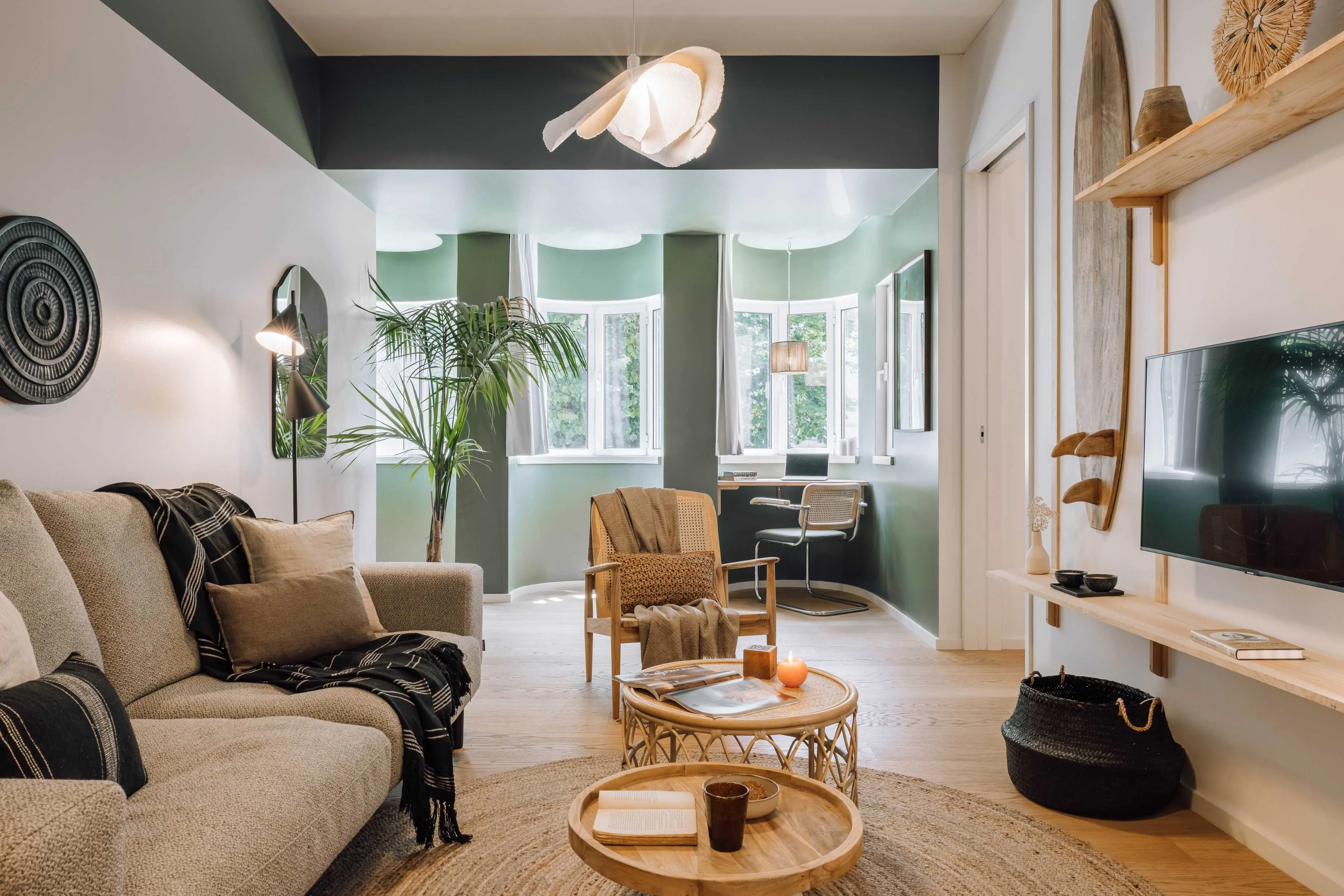 Modern Lisbon 2-bed Flat With Ultra-fast Wifi & Pro Home Office Setup #3