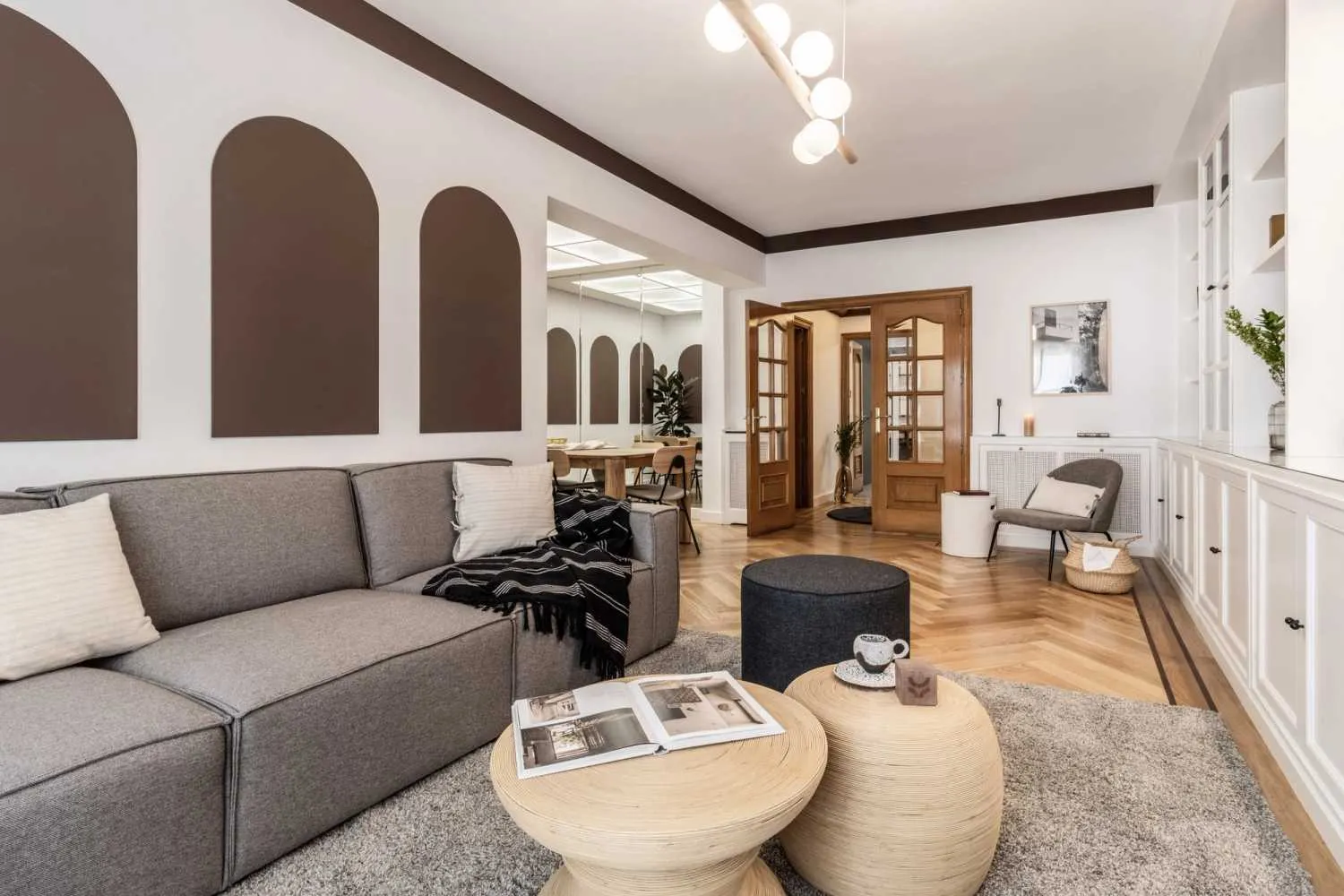 Extensive Rooftop Apartment With Gigabit Internet & Pro Streaming Setup In Madrid #3