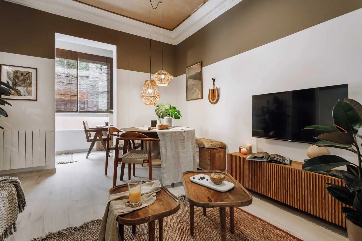 Modern Barcelona Flat With High-speed Internet & Pro Audio Setup For Digital Nomads #2