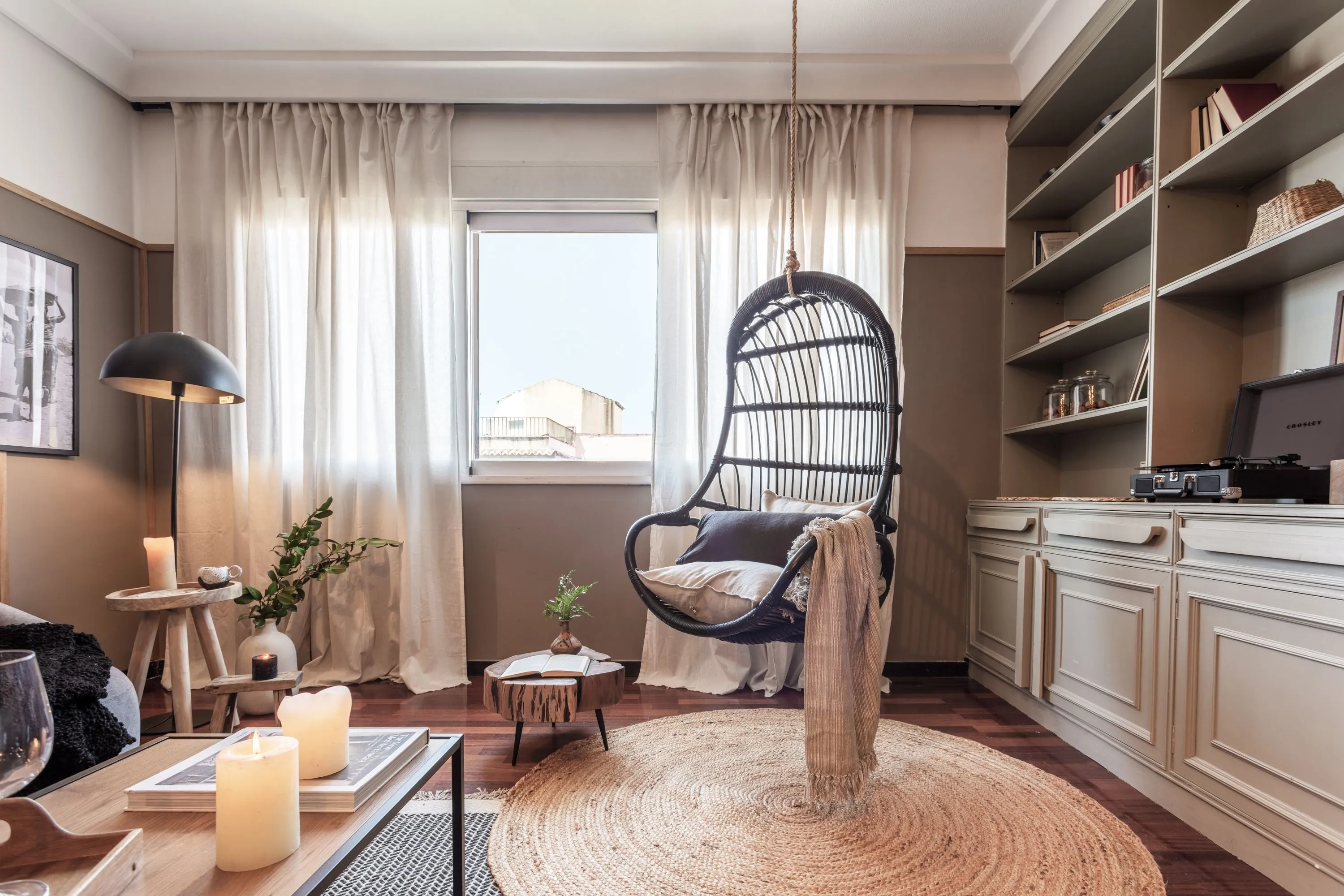 Trendy Madrid Flat With Gigabit Internet & Pro Home Office Setup For Digital Nomads #5