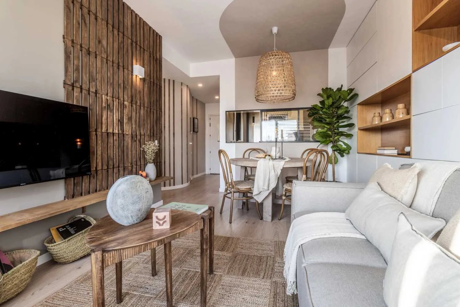 Airy Madrid Flat With Premium Workspace & Gigabit Internet For Digital Nomads #5