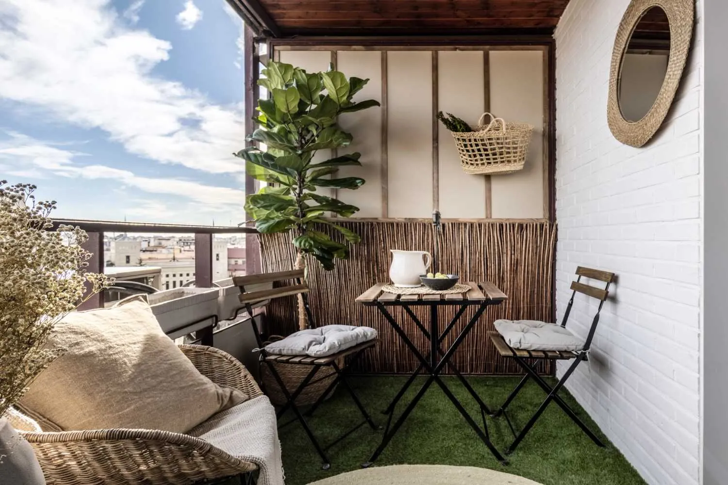 Airy Madrid Flat With Premium Workspace & Gigabit Internet For Digital Nomads #3