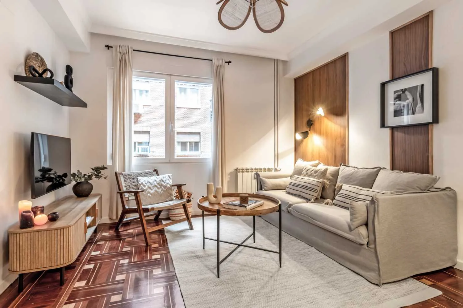 Spacious Madrid Flat With Pro Workspace & Ultra-fast Wifi For Digital Nomads #2
