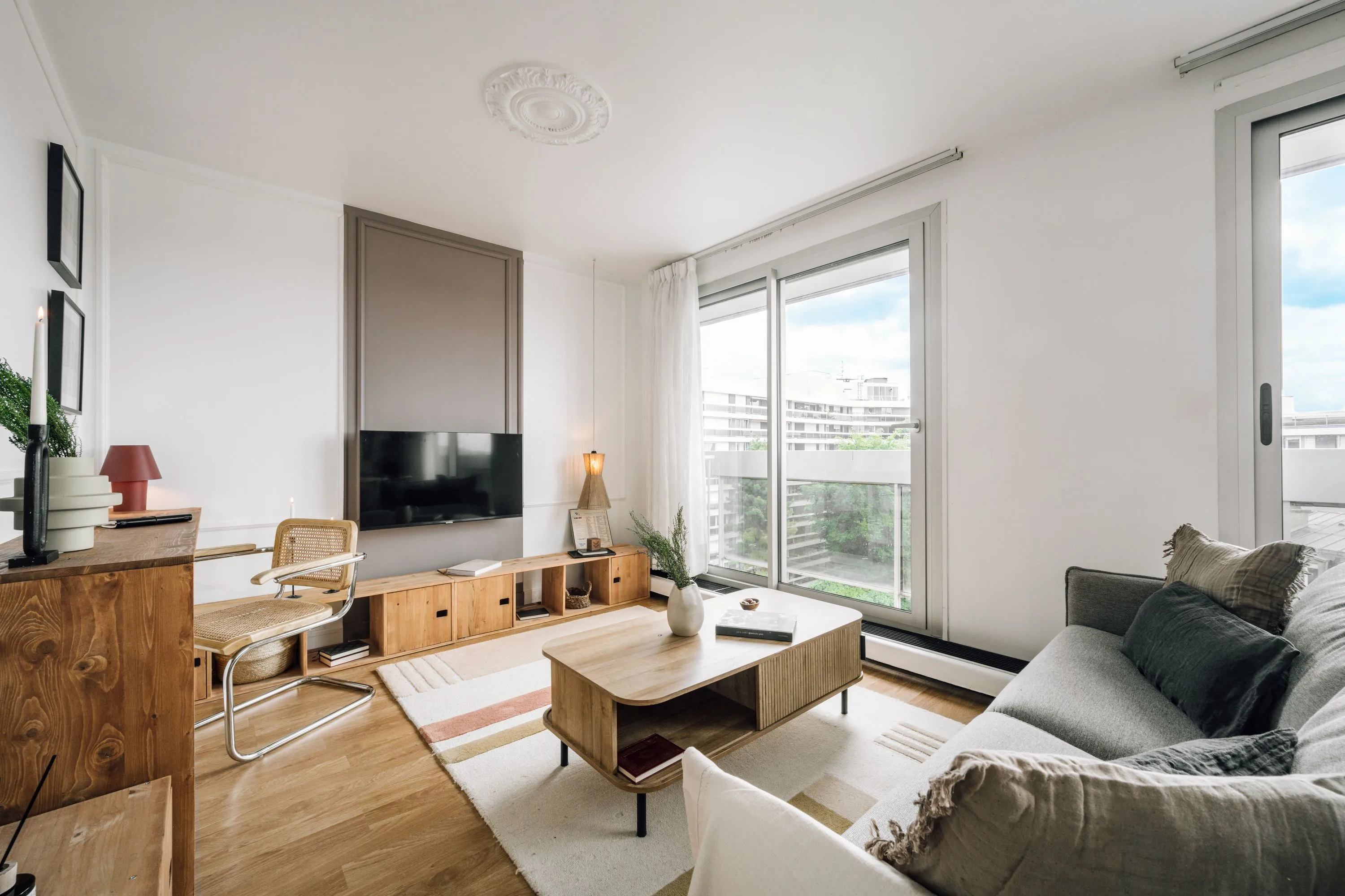 Trendy 44m2 Paris Flat With Private Office, Ultra-fast Wifi & Outdoor Space For Remote Work #2
