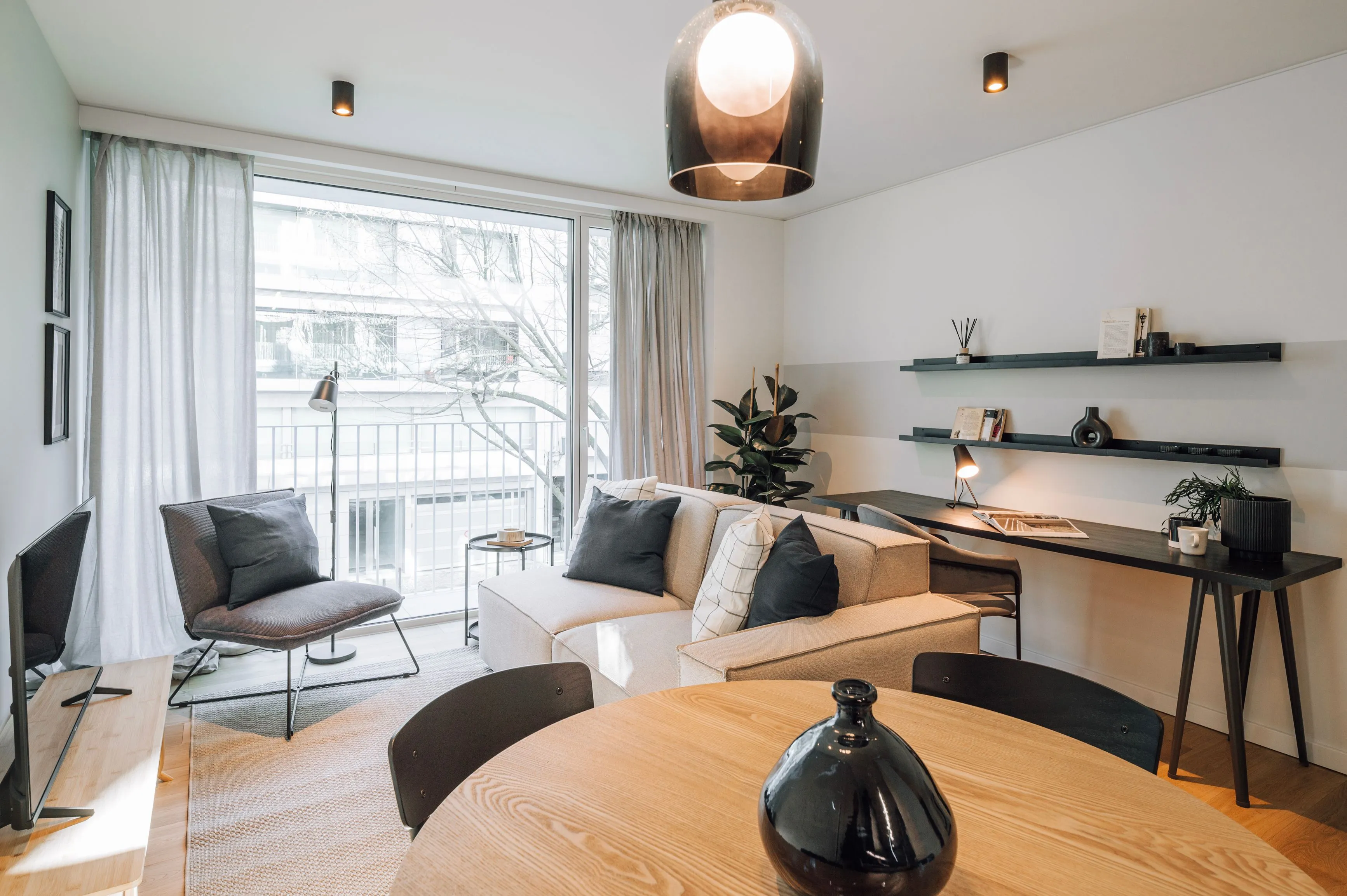 Spacious Lisbon Flat With Pro Workspace & Gigabit Internet For Digital Nomads #5