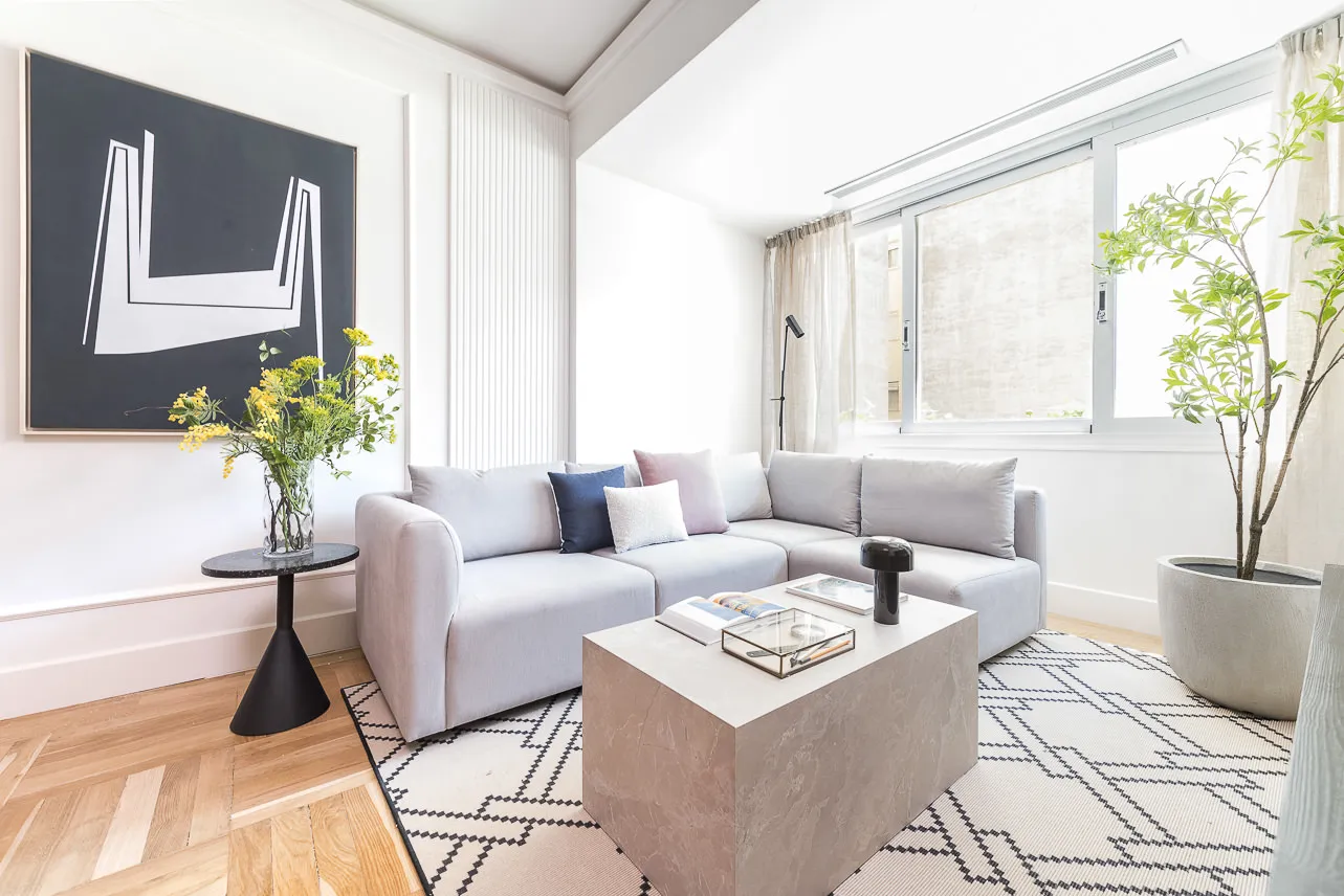 Spacious Madrid Flat With Bright Home Office And Modern Design For Remote Work #2