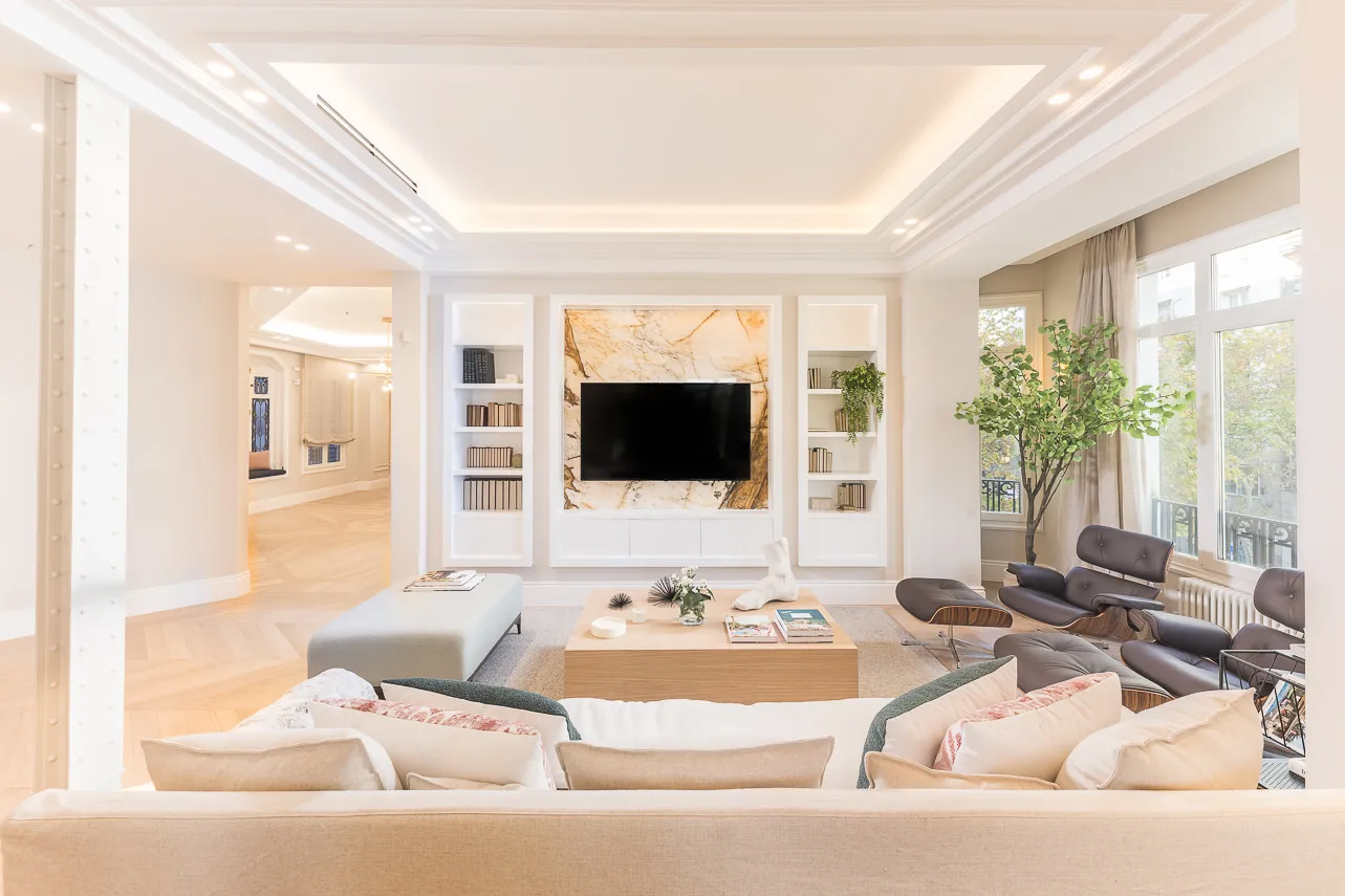 Chic 300m2 Madrid Penthouse With Bright Home Office And Panoramic City Views #5