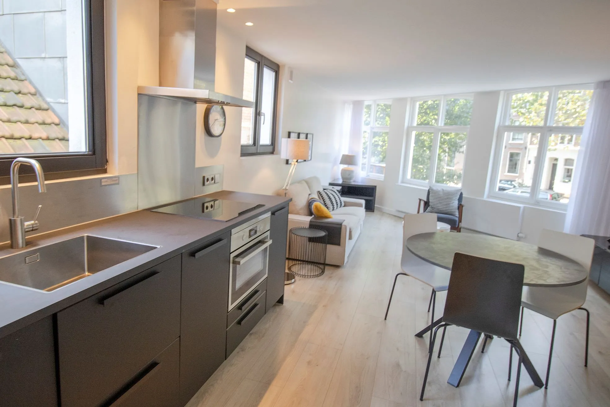 1-Bedroom Furnished Apartment With Canal View, Amsterdam #2