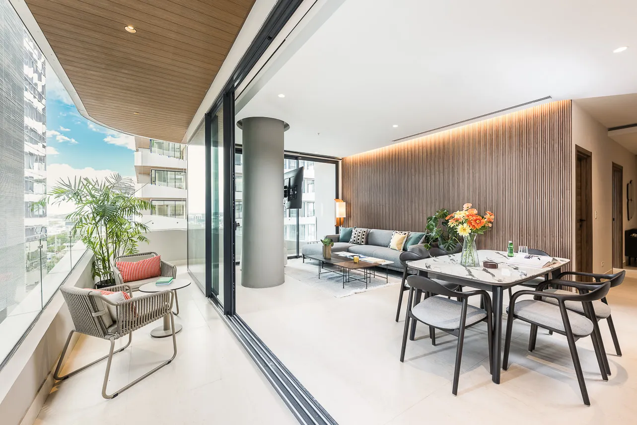 1023 Sqm Premium Rooftop Flat In Santo Domingo - Room To Live & Work