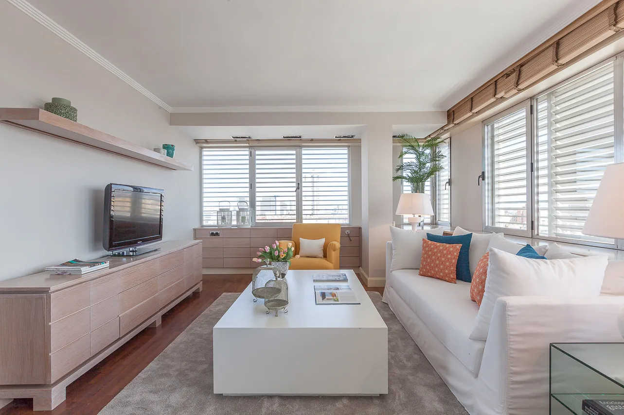 Trendy Madrid Flat With Dedicated Home Office Space For Seamless Remote Work #2
