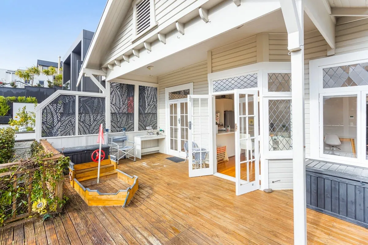 Parnell Stylish Flat - Intimate 2-bed With Bright Work-from-home Studio & Harbour Views #3