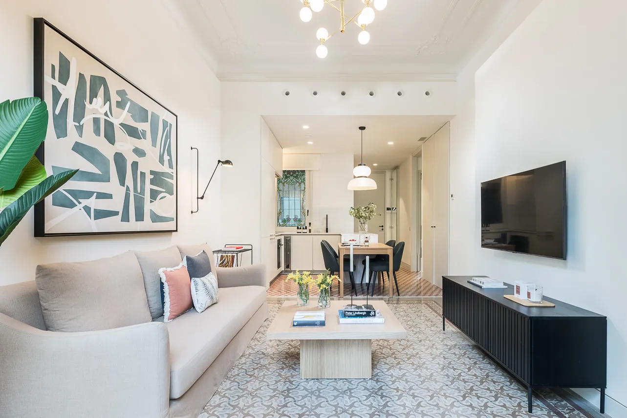 Curated 2-bed Flat With Dedicated Home Office And City Views In Barcelona #4
