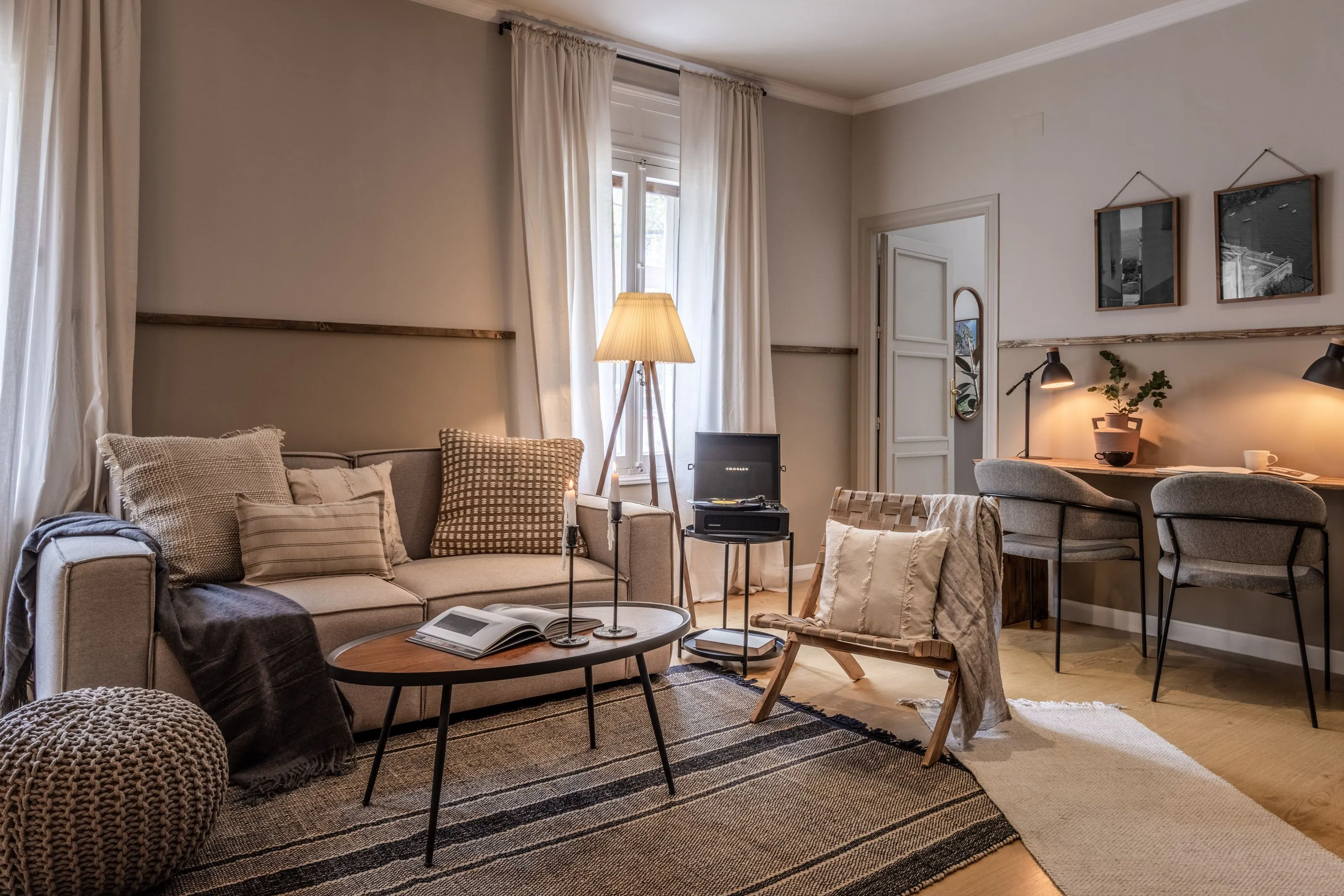 Luxurious Madrid Flat With Pro Workspace & Gigabit Internet For Digital Nomads #2