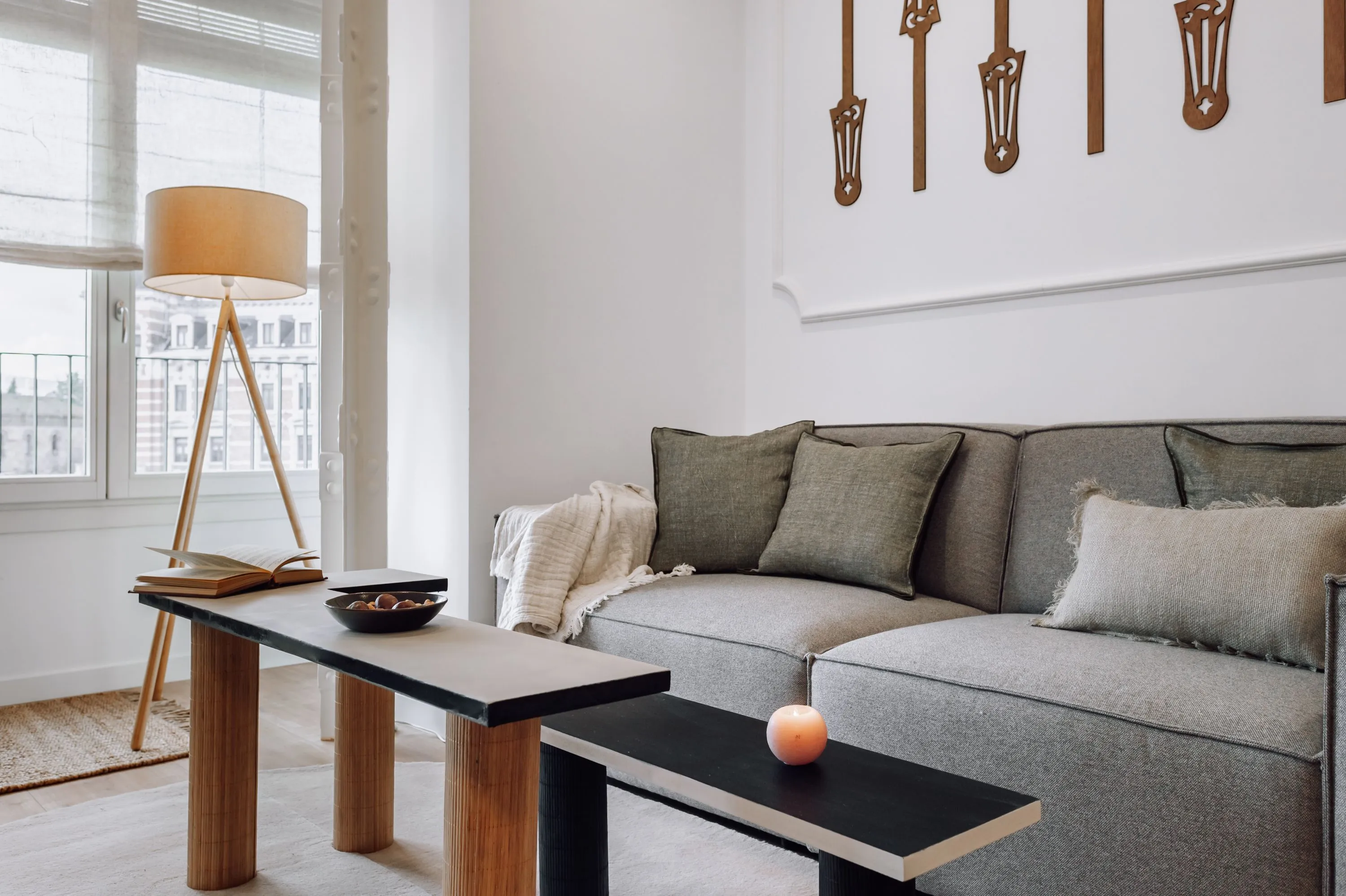 Designer Barcelona Flat With Pro Monitors & Fast Fiber For Digital Nomads #4