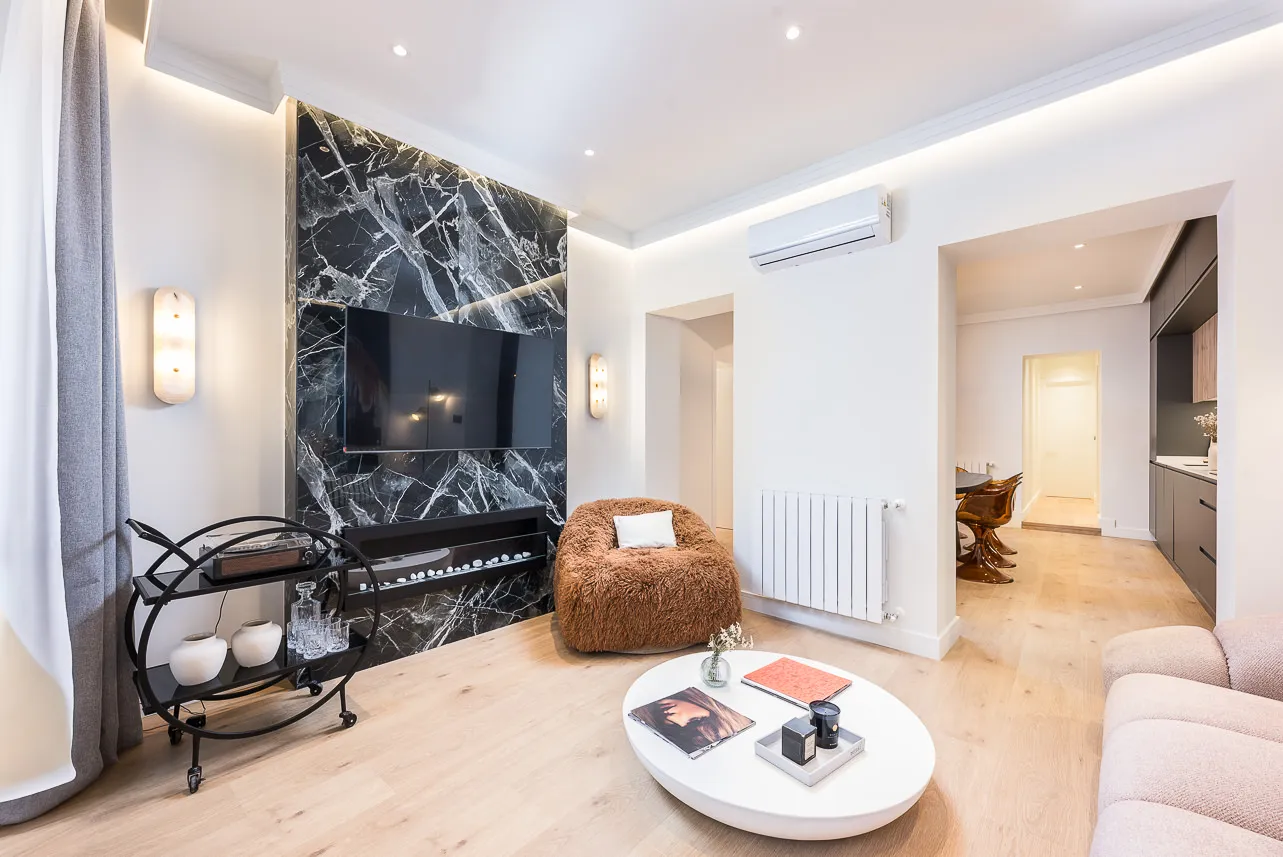 Curated Luxurious 128sqm Flat - Remote-work Ready Home Office, Madrid #3