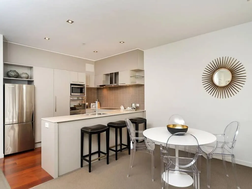 Auckland Contemporary Flat - Efficient 2br With Dedicated Home Office And Fast Wi-fi #4