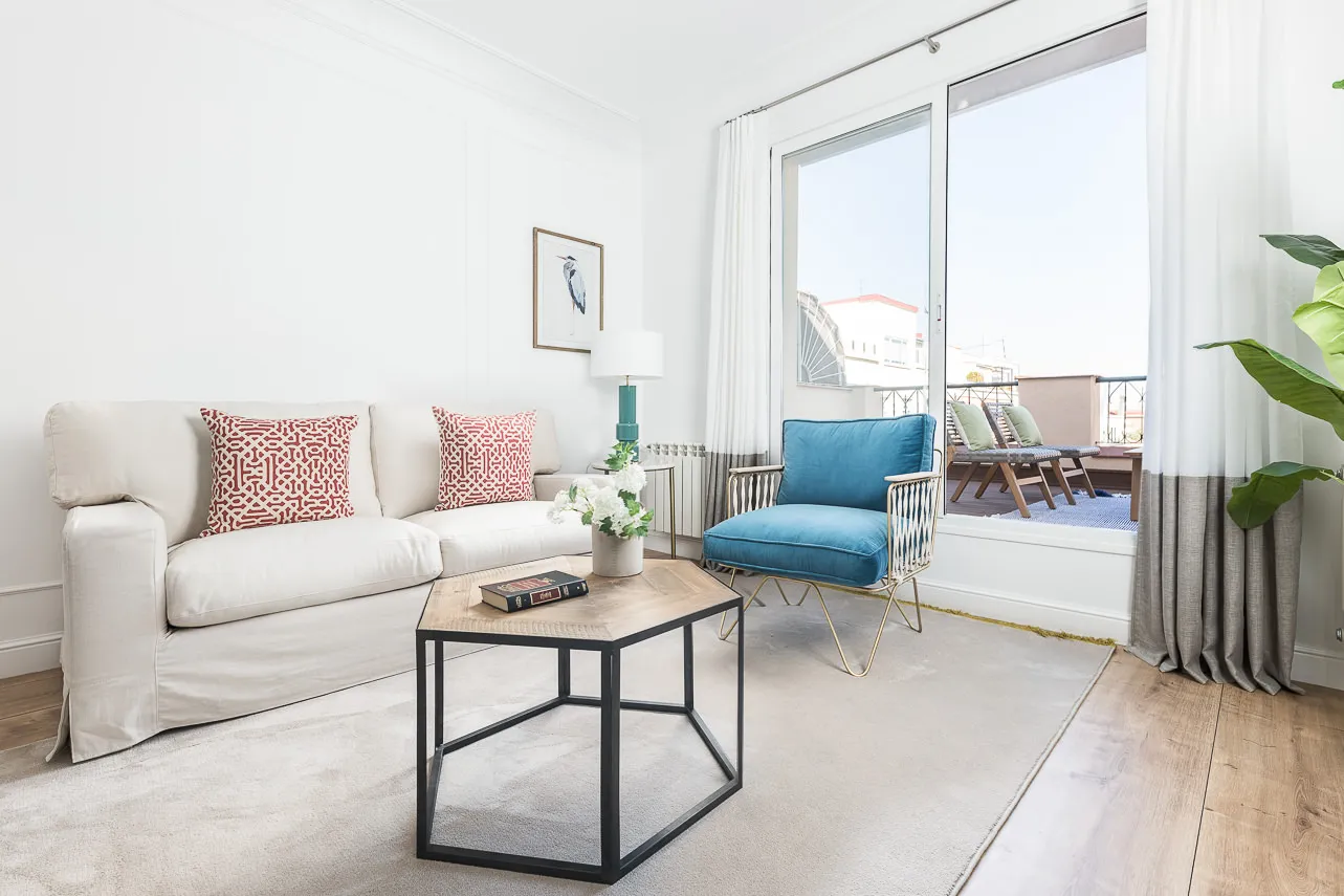 Spacious Madrid Flat With Bright Home Office Zones For Remote Work In Central Location #2