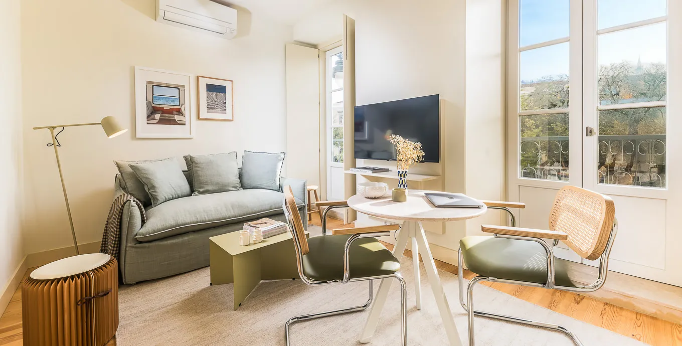 Designer 32m2 Lisbon Flat With Built-in Home Office For Remote Work Efficiency