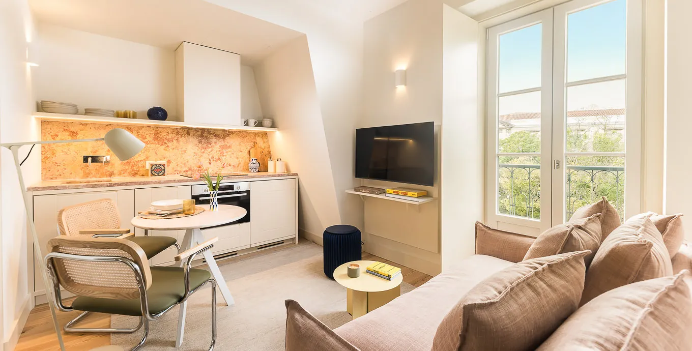 Elegant 32m2 Lisbon Flat With Dedicated Home Office Space For Remote Work