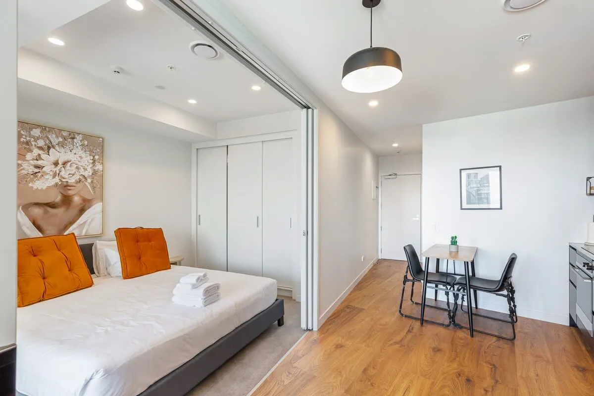 Distinctive Intimate 1br Flat In Auckland - Work-from-home Balcony & Dedicated Desk #3