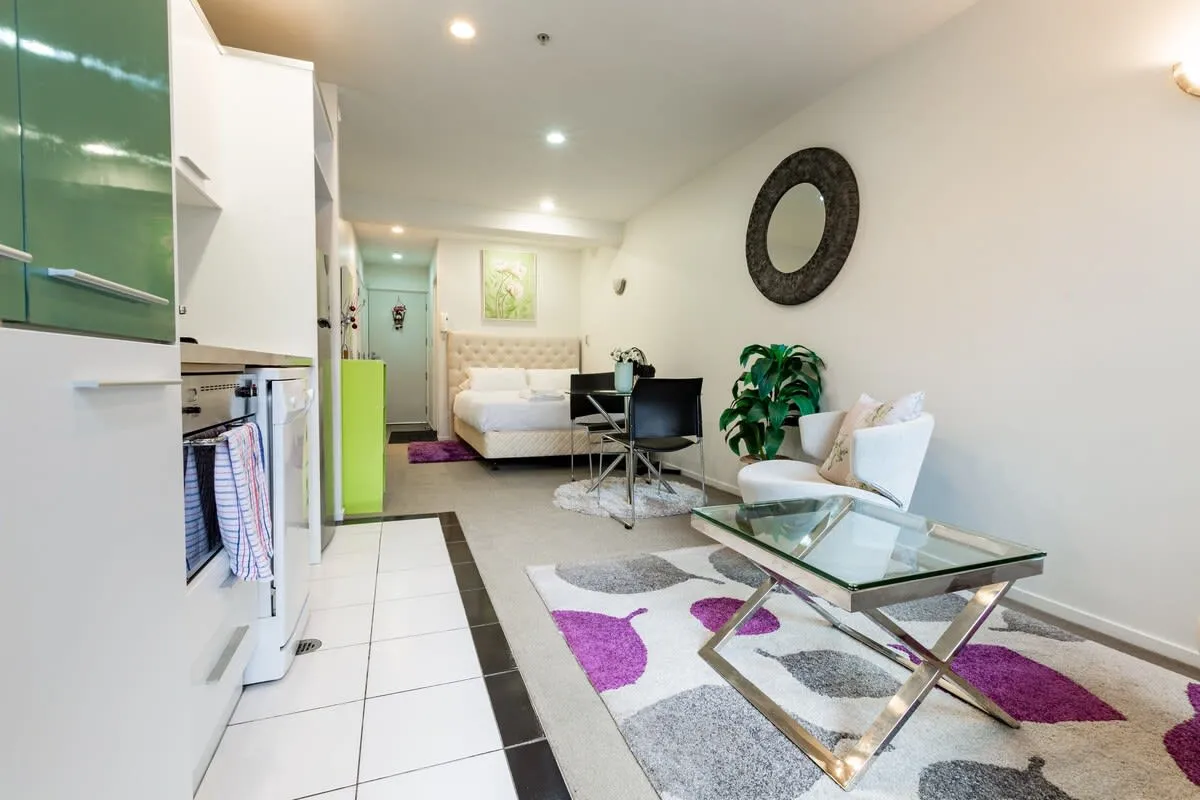 Elegant Efficient Flat For Digital Nomads -- 2br Near Sky Tower, Auckland #4