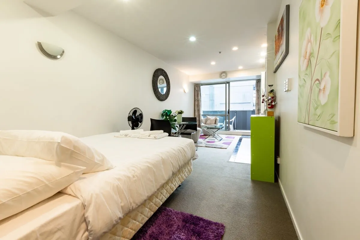Elegant Efficient Flat For Digital Nomads -- 2br Near Sky Tower, Auckland #3