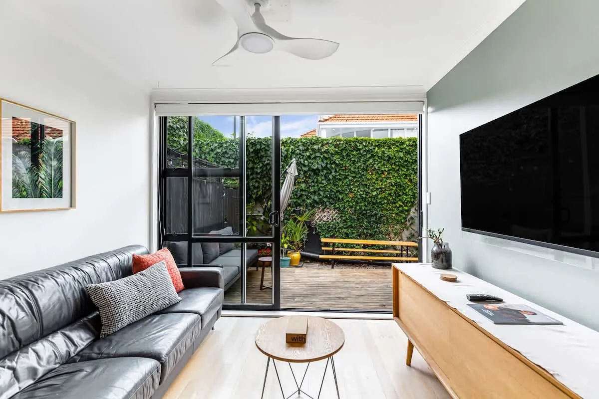 Compact Contemporary Herne Bay Flat - 1br Digital-nomad Setup, Fast Wifi #3