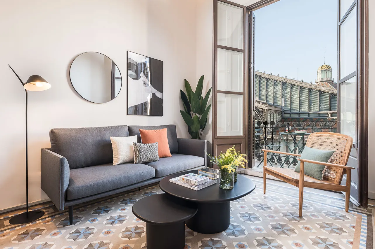 Contemporary Barcelona Flat With Dedicated Home Office In City Center Location #3