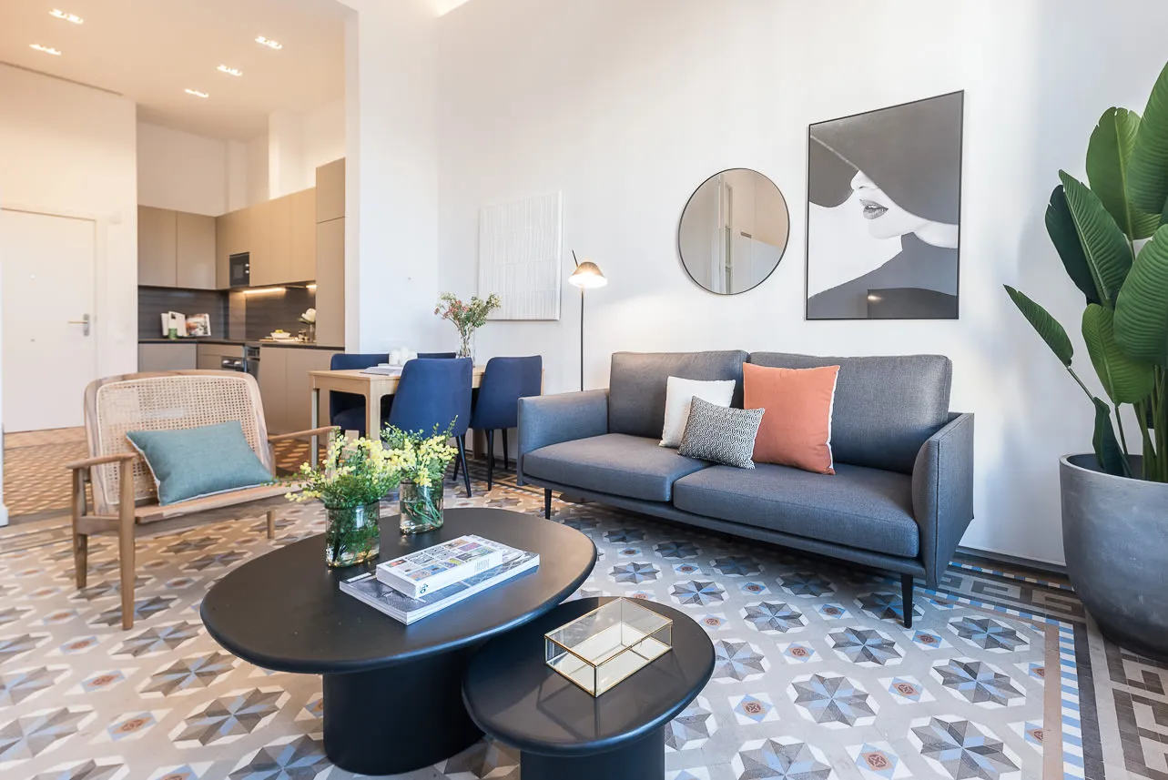 Contemporary Barcelona Flat With Dedicated Home Office In City Center Location #4