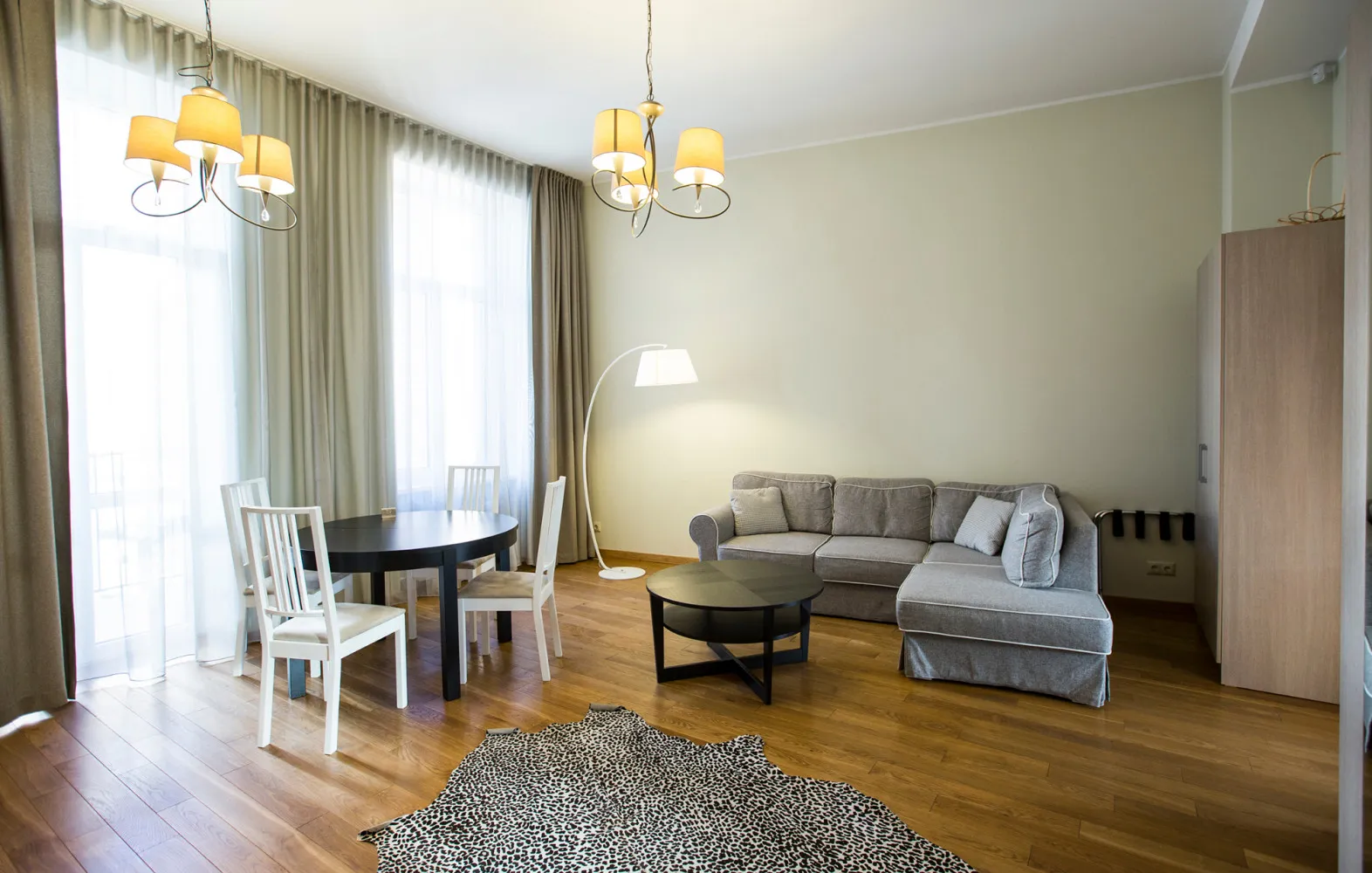 Large One-Bedroom Apartment In Riga - Spacious Base For Remote Work #2