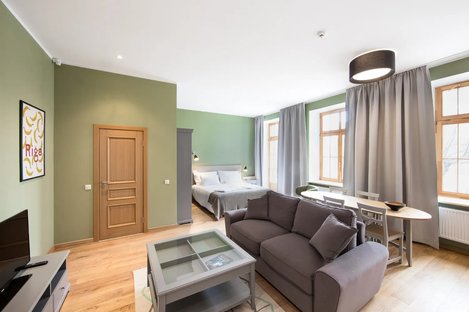Chic Design Studio In Riga - Work-from-home Ready Flat For Digital Nomads