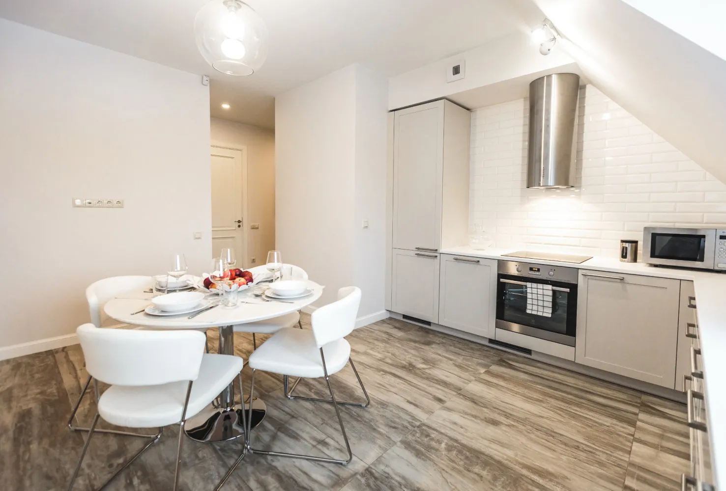 Superior Two-Bedroom Apartment In Riga With Balcony And Home Office #4