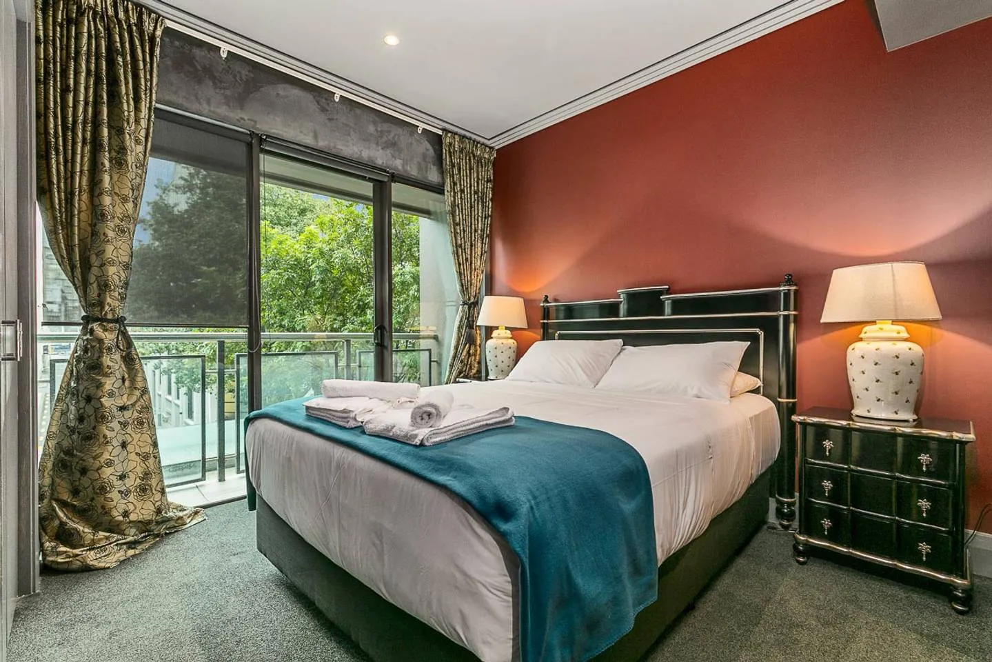 Distinctive 1br Flat On Viaduct - Charming Digital Nomad Setup With Home Office, Auckland