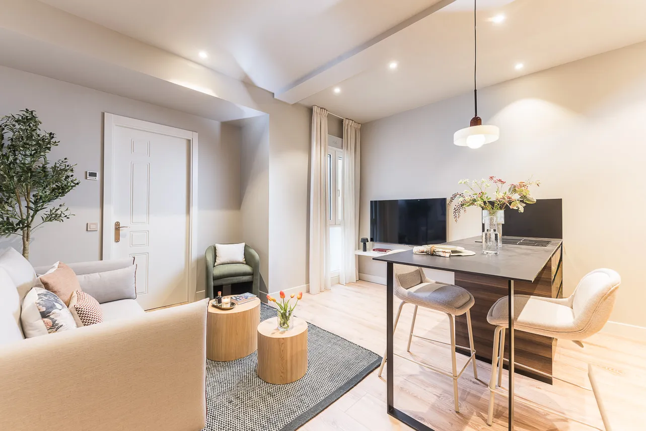 Modern 42m2 Flat With Dedicated Home Office In Madrid Central #2