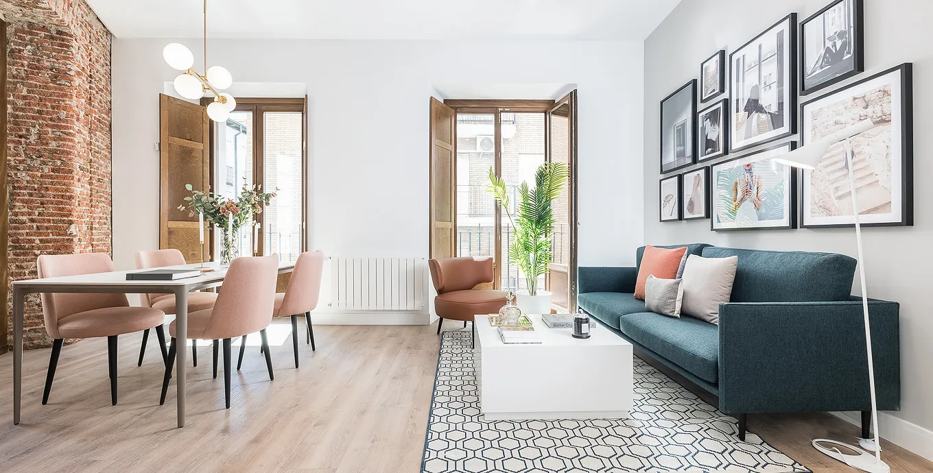 Stylish 2-bedroom Retreat In Madrid: Spacious Work-ready Apartment With Vibrant City Views