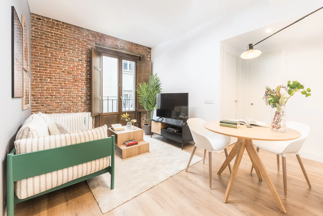 Cozy Curated Madrid Flat - Dedicated Home Office Nook In Santa Ana, For Digital Nomads #4