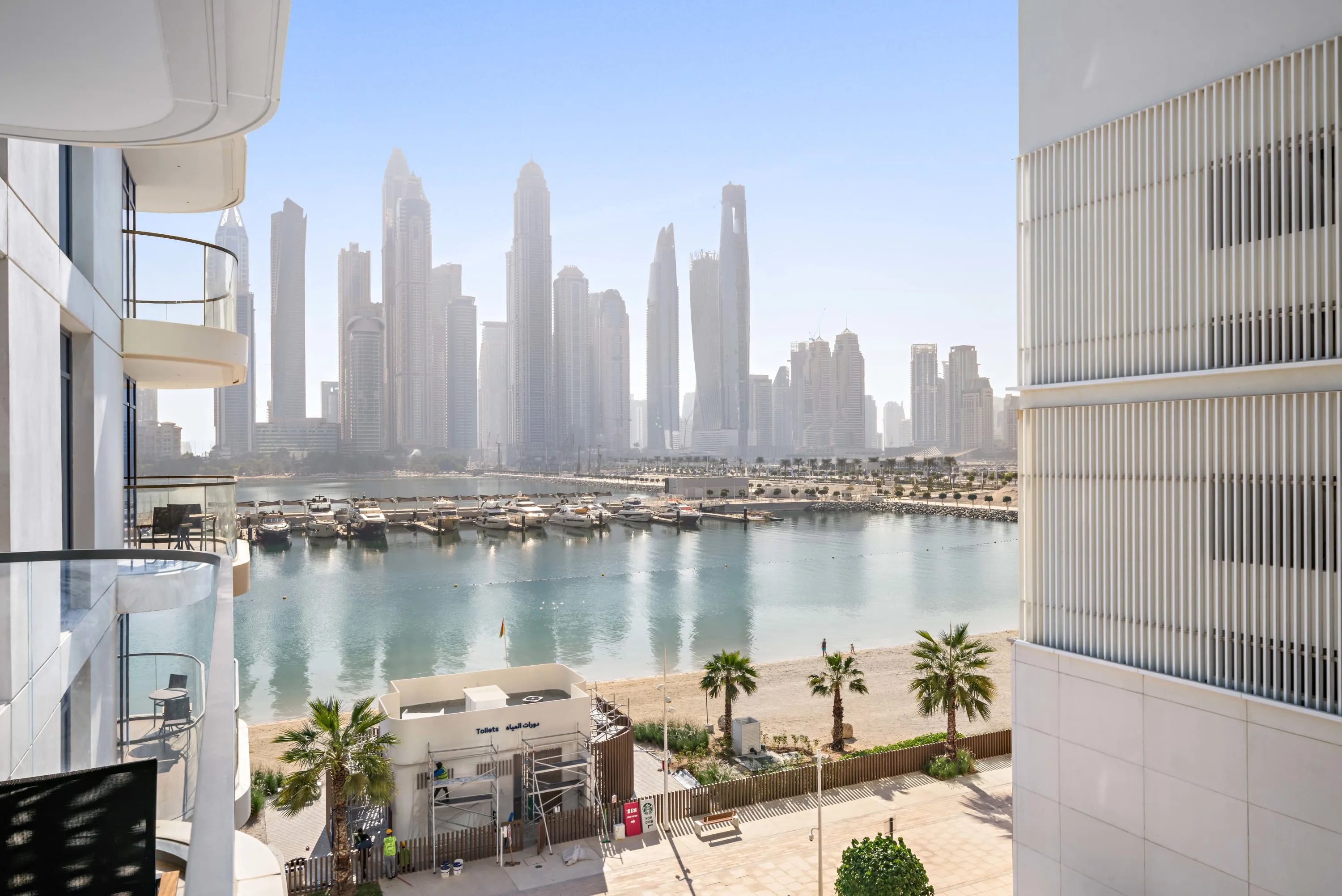 Elegant 80m2 Dubai Marina Flat With Bright Home Office For Seamless Remote Work