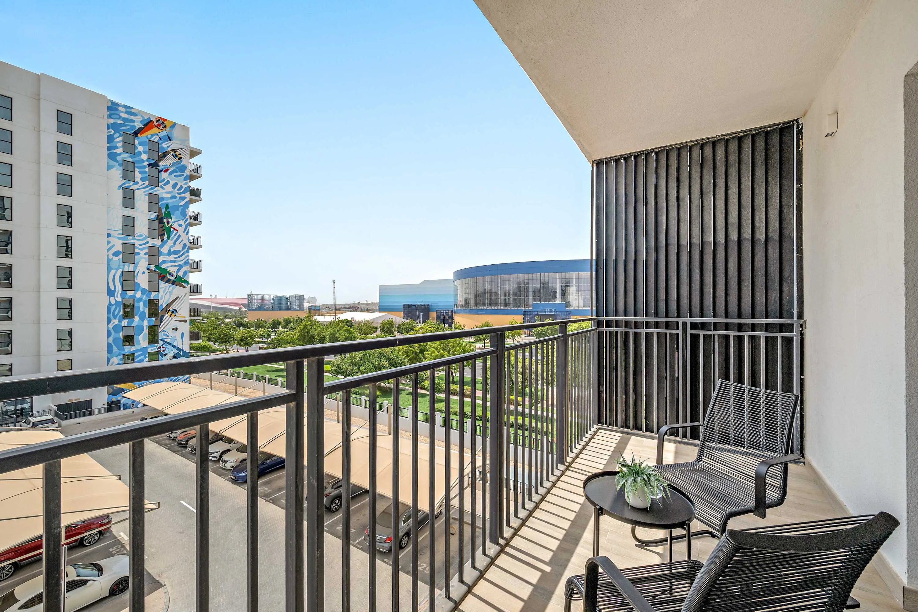 Spacious Abu Dhabi Flat With Dedicated Home Office In Downtown District #5