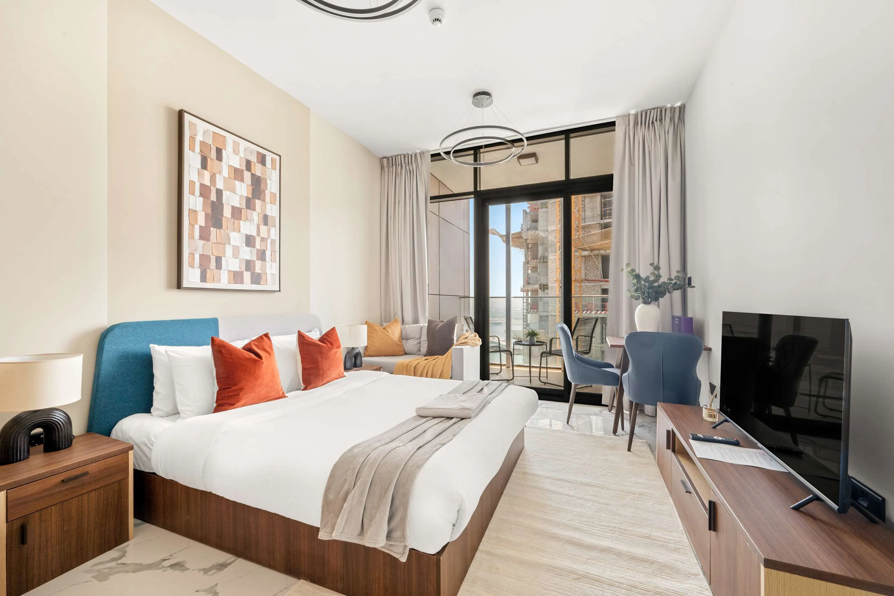 Elegant 33m2 Studio With Dedicated Home Office In Abu Dhabi's Al Maryah District #5